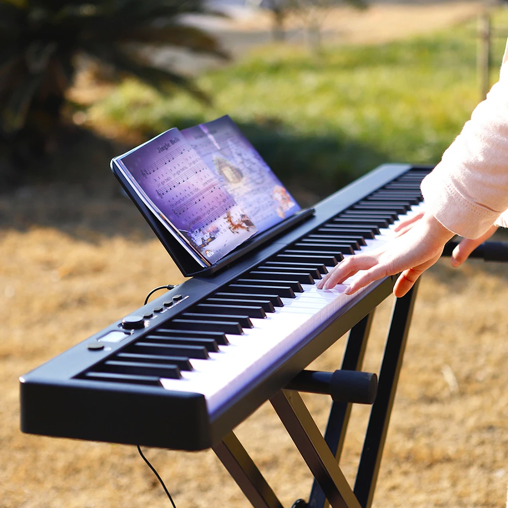 M MBAT 88 Keys Electronic Piano Keyboard Portable Electronic Organ MIDI Output Rechargeable Battery with Sustain Pedal Piano Bag - Image 6